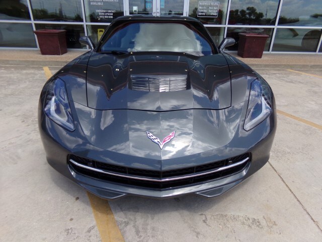 2017 Chevrolet Corvette 2LT Coupe photo 2