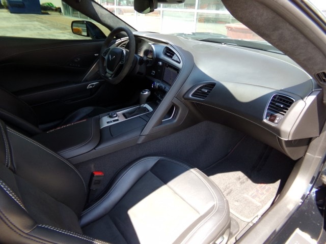 2019 Chevrolet Corvette 3LT - Photo 25