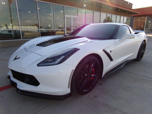 2016 Chevrolet Corvette 2LT Z51 Coupe photo 2