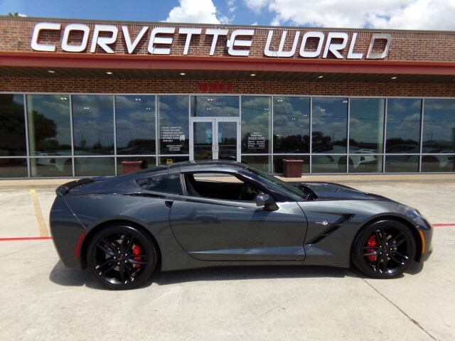 2017 Chevrolet Corvette 2LT Coupe photo 4