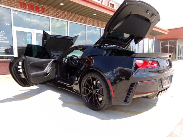 2019 Chevrolet Corvette 3LT - Photo 13