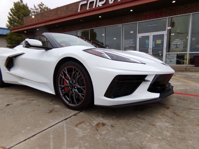 2023 Chevrolet Corvette 2LT Z51 Convertible photo 3