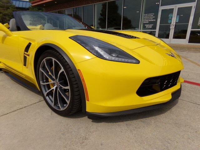 2019 Chevrolet Corvette 2LT Grand Sport Convertible photo 3