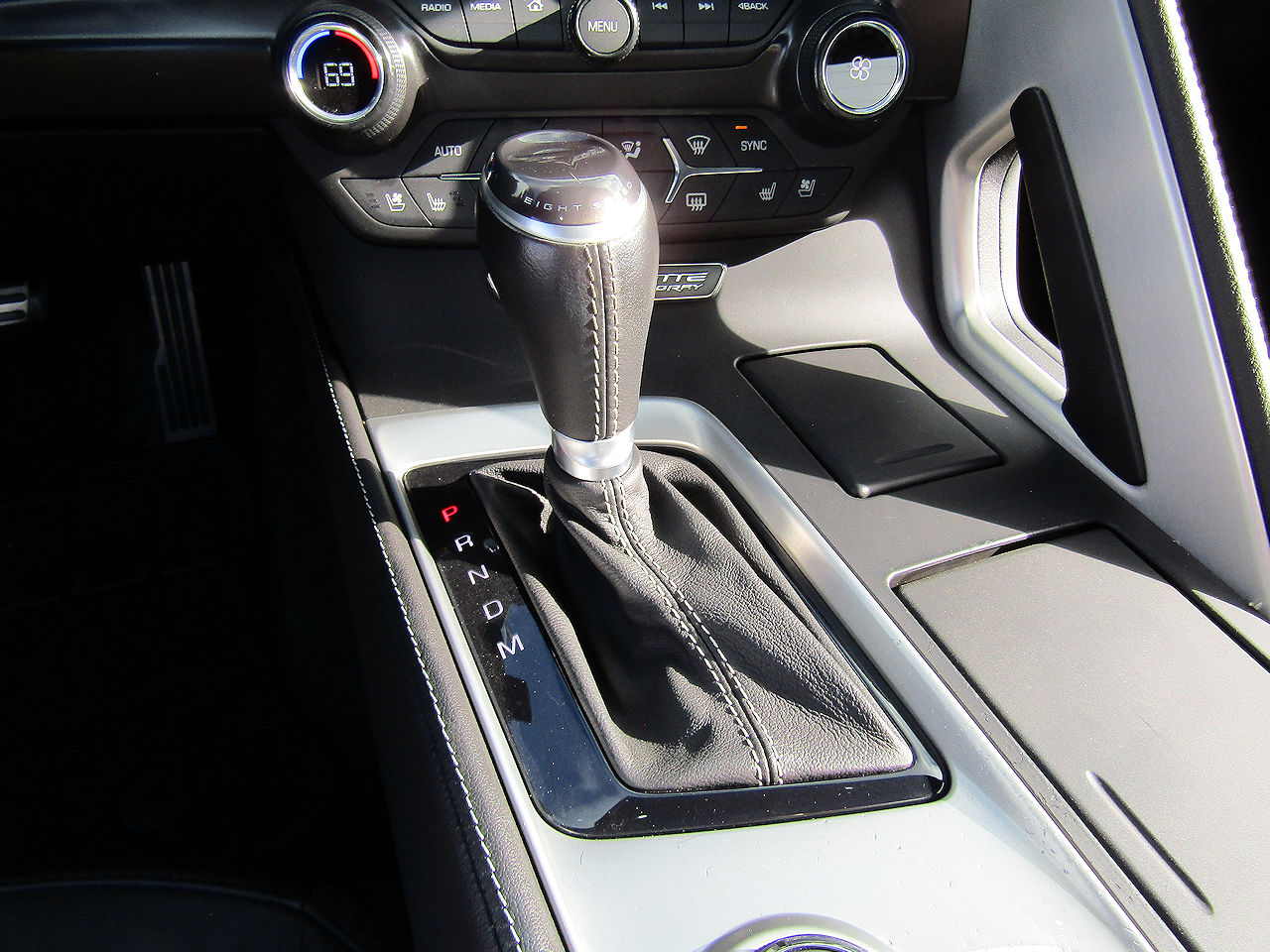 2017 Chevrolet Corvette 2LT - Photo 17