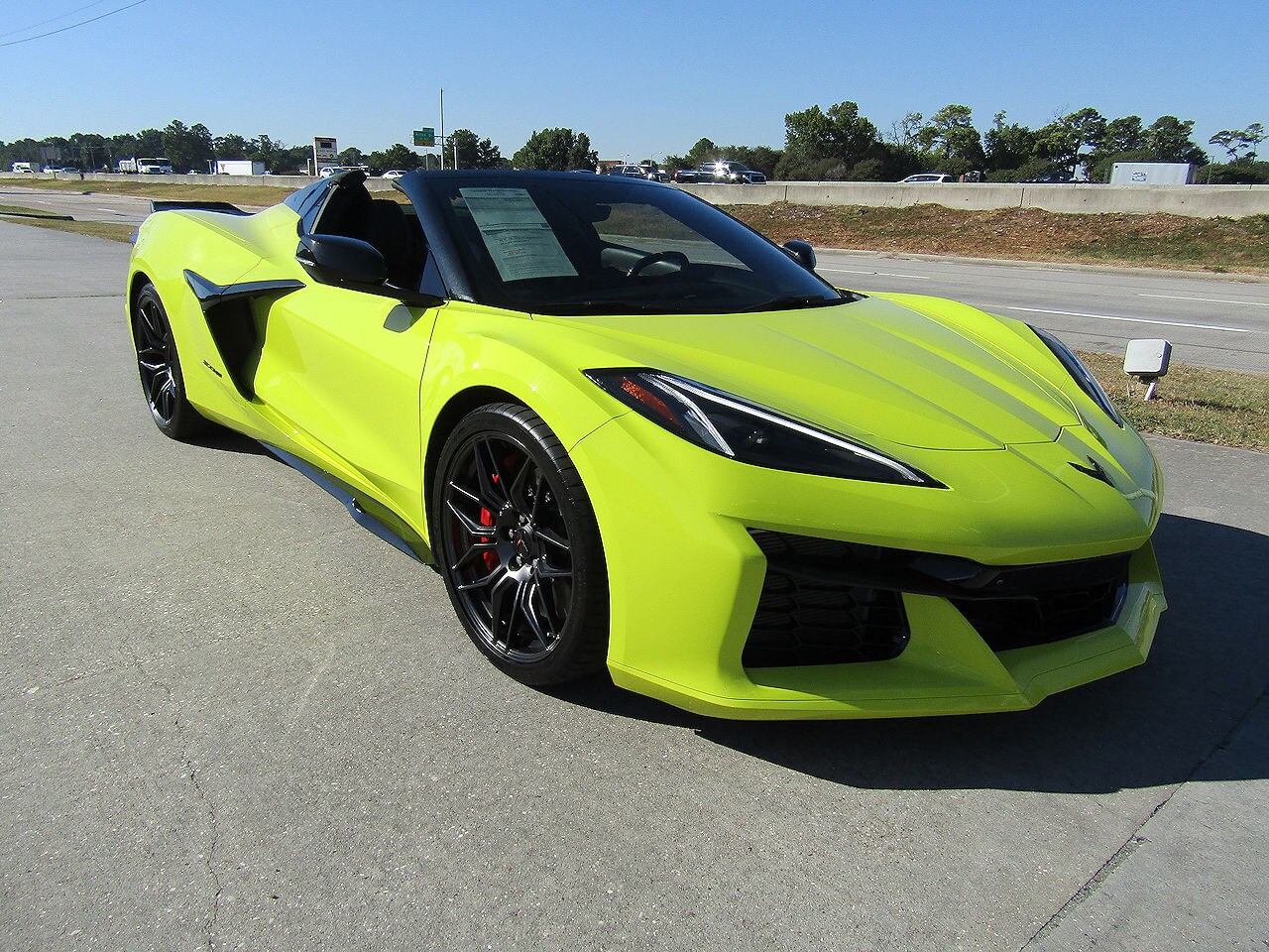 2023 Chevrolet Corvette 3LZ Z06 Convertible photo 3
