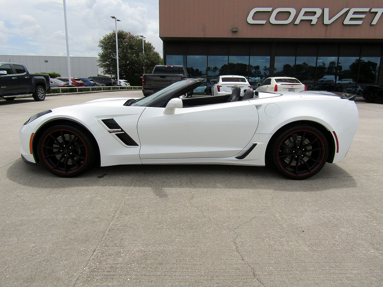 2019 Chevrolet Corvette 3LT - Photo 8