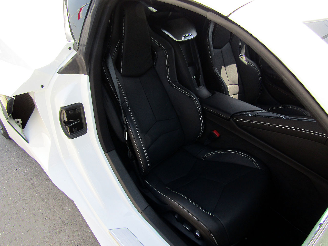 2022 Chevrolet Corvette 2LT - Photo 12