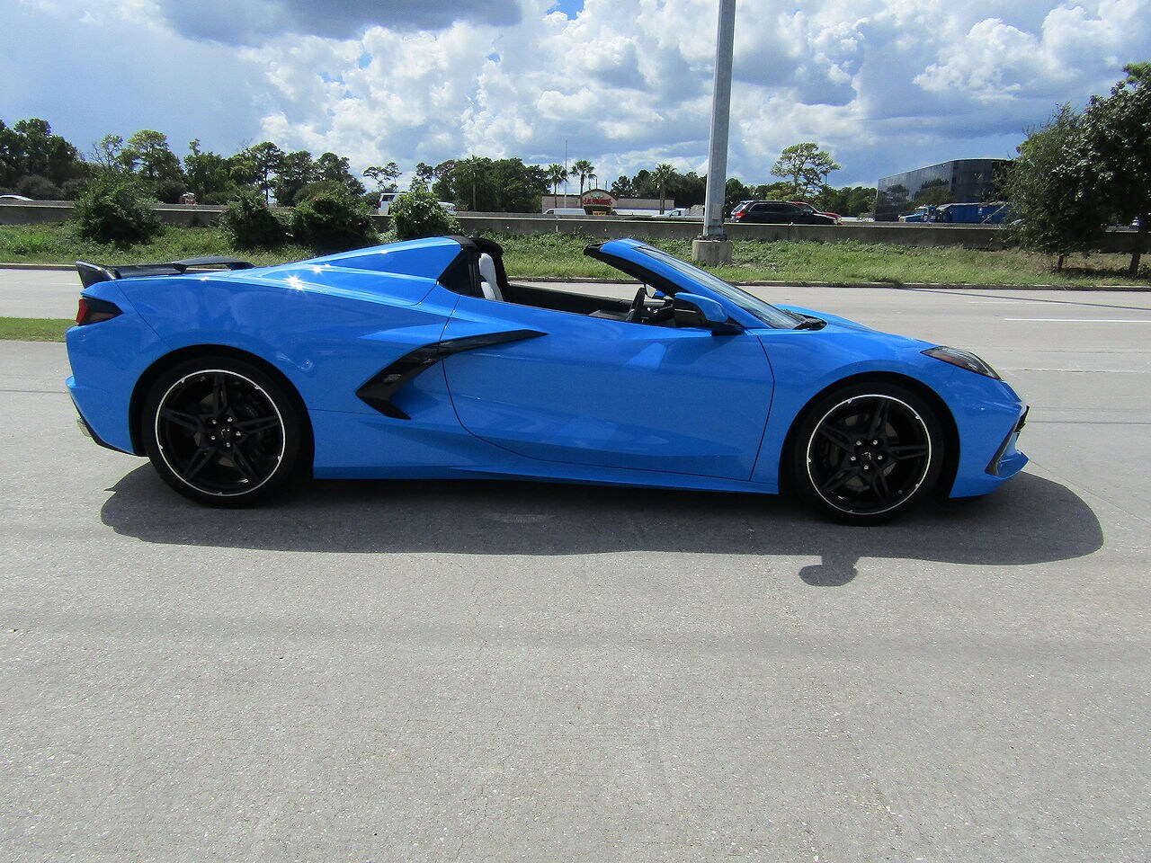 2021 Chevrolet Corvette 2LT Convertible photo 4