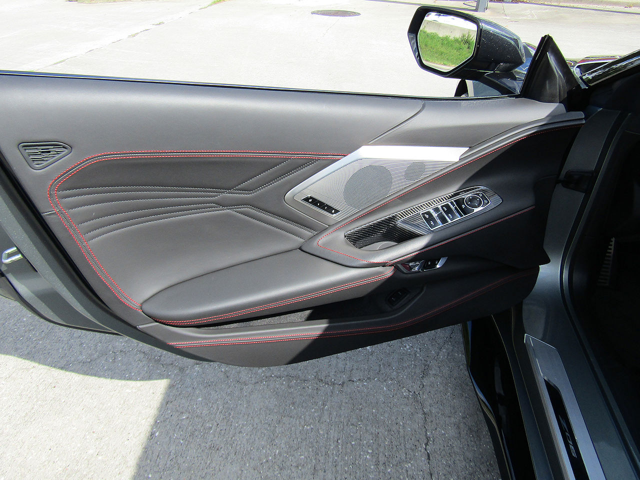 2023 Chevrolet Corvette 3LZ - Photo 11