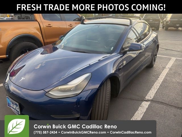 2022 Tesla Model 3 Long Range Dual Motor All-Wheel Drive's photo