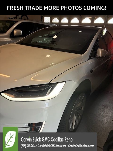 2020 Tesla Model X Long Range's photo