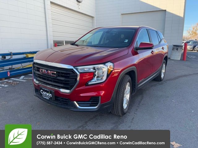 2024 GMC Terrain SLE's photo