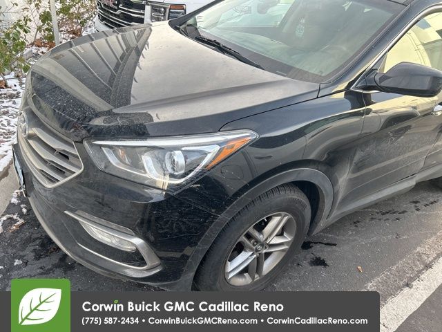 2017 Hyundai Santa Fe Base's photo