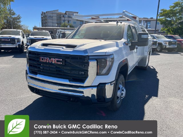 2026 GMC Sierra 3500 HD Chassis Cab Pro Truck Crew Cab