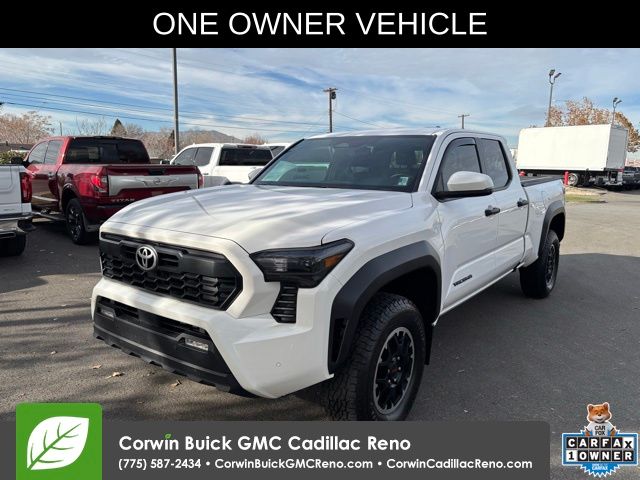 2024 Toyota Tacoma TRD Off Road's photo