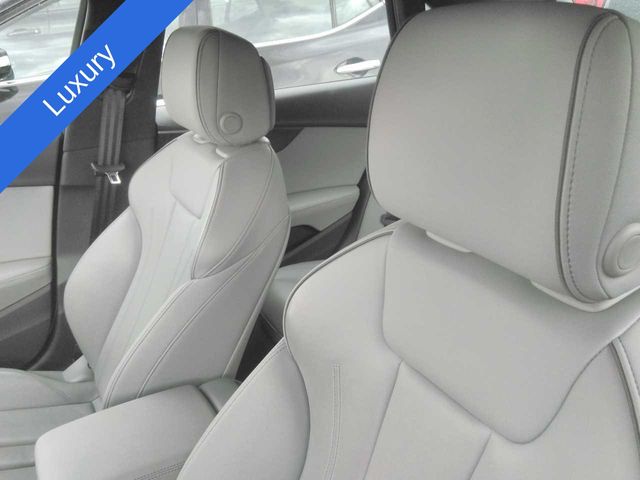 2024 Audi A4 45 S line Premium photo 3
