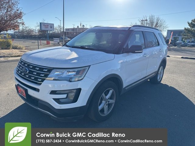 2017 Ford Explorer XLT's photo