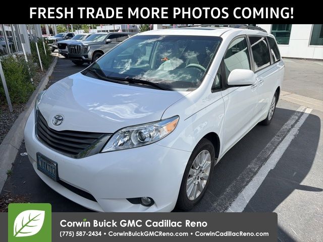 2012 Toyota Sienna's photo