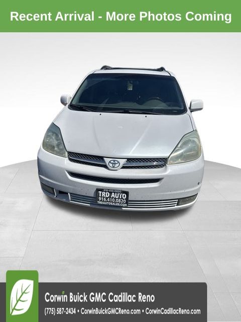 Used 2004 Toyota Sienna XLE with VIN 5TDBA22CX4S027556 for sale in Fargo, ND