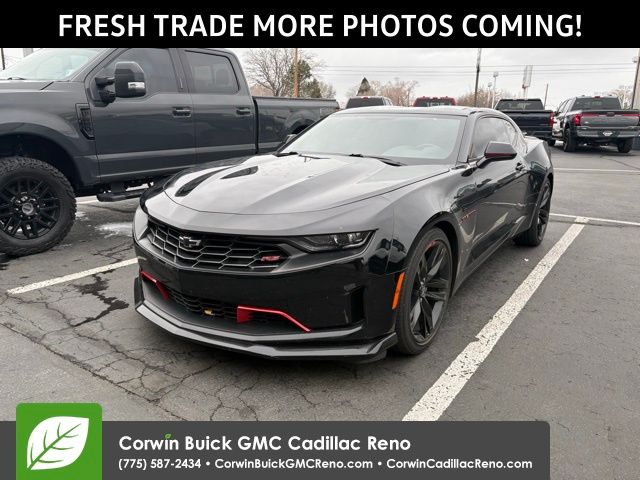 2023 Chevrolet Camaro 1LT's photo