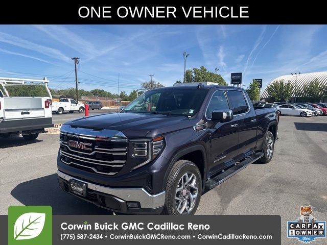 2022 GMC Sierra 4WD Crew Cab Short Box SLT's photo