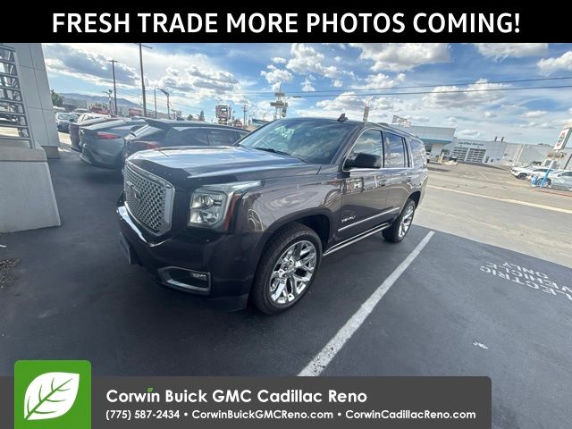 2017 GMC Yukon 4WD Denali's photo