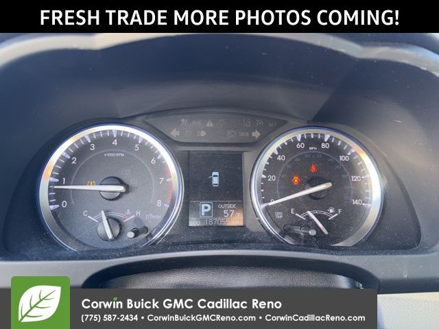 2015 Toyota Highlander LE Plus's photo