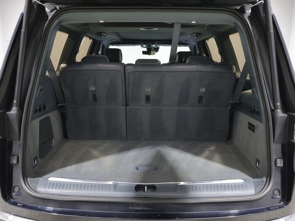 2022 Jeep Grand Wagoneer Series III - Photo 4