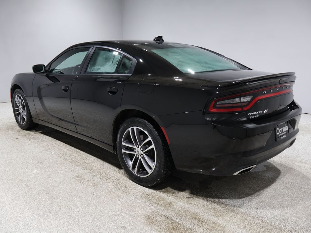 2019 Dodge Charger SXT photo 4