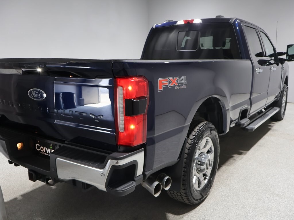 2024 Ford F-350 Lariat photo 2