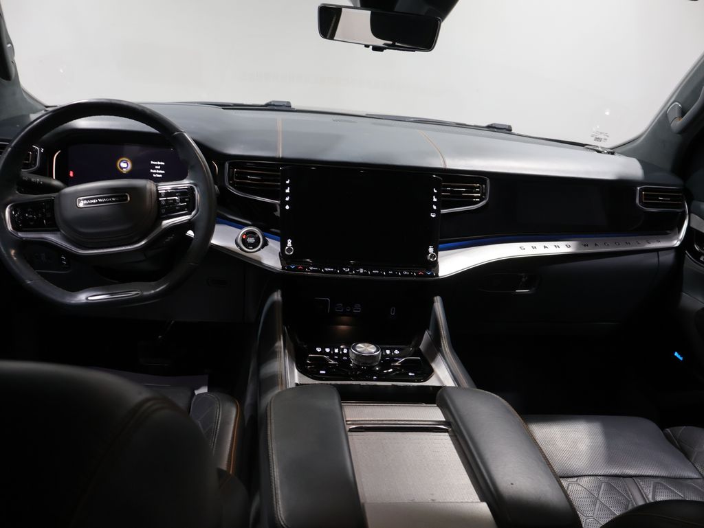 2022 Jeep Grand Wagoneer Series III - Photo 17