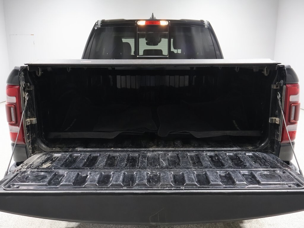 2022 Ram 1500 Laramie photo 3