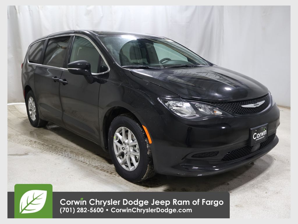 2026 Chrysler Voyager LX's photo