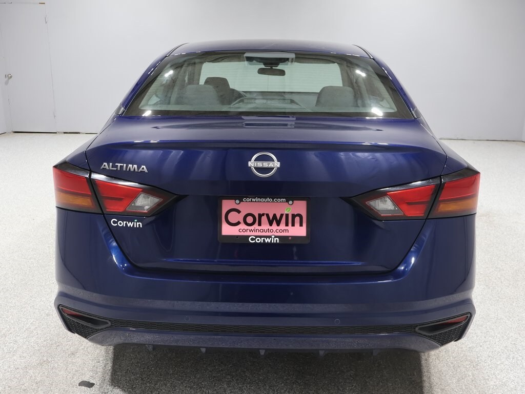 2024 Nissan Altima S photo 3