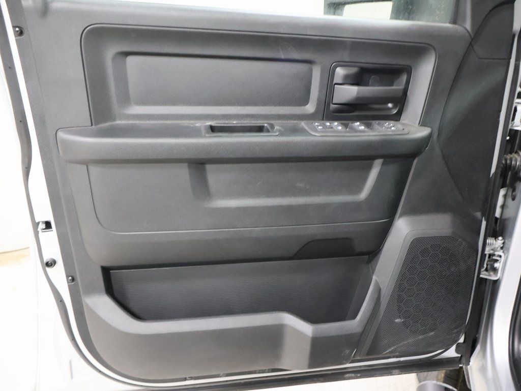 2026 RAM 3500 Tradesman - Photo 9