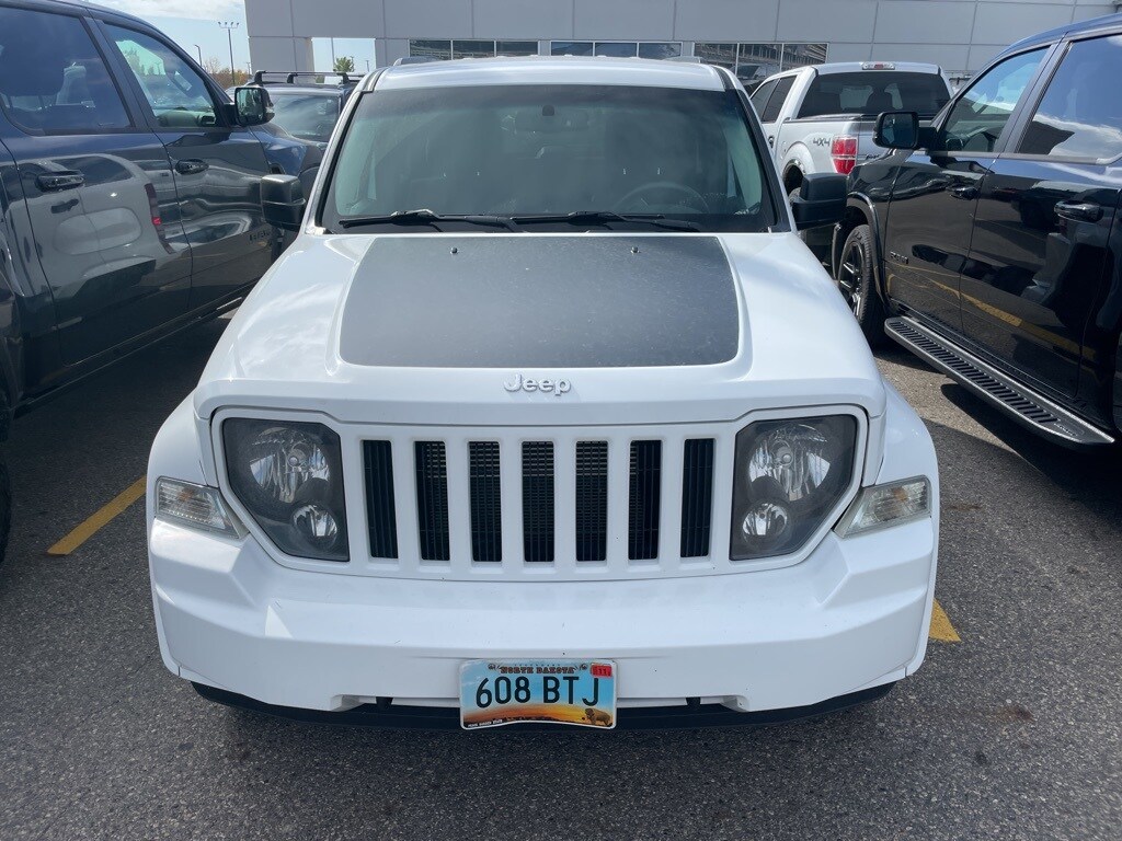 2012 Jeep Liberty Sport photo 2