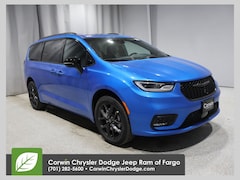 2026 Chrysler Pacifica LIMITED AWD Passenger Van