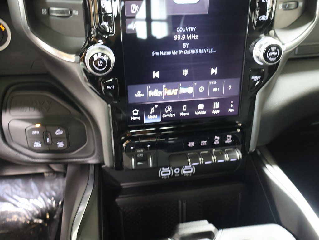 2025 RAM 2500 Laramie - Photo 24