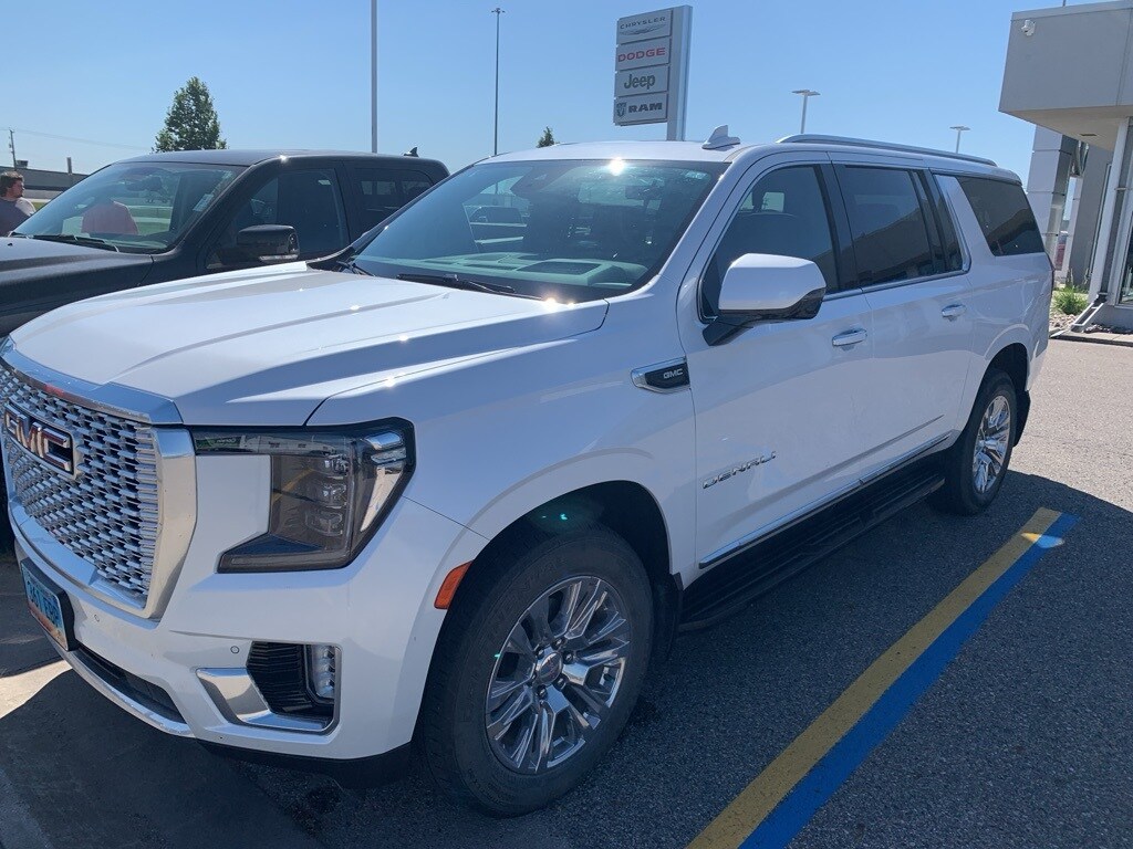 2023 Gmc Yukon XL Denali photo 2
