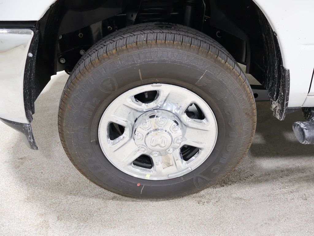 2026 RAM 3500 Tradesman - Photo 7