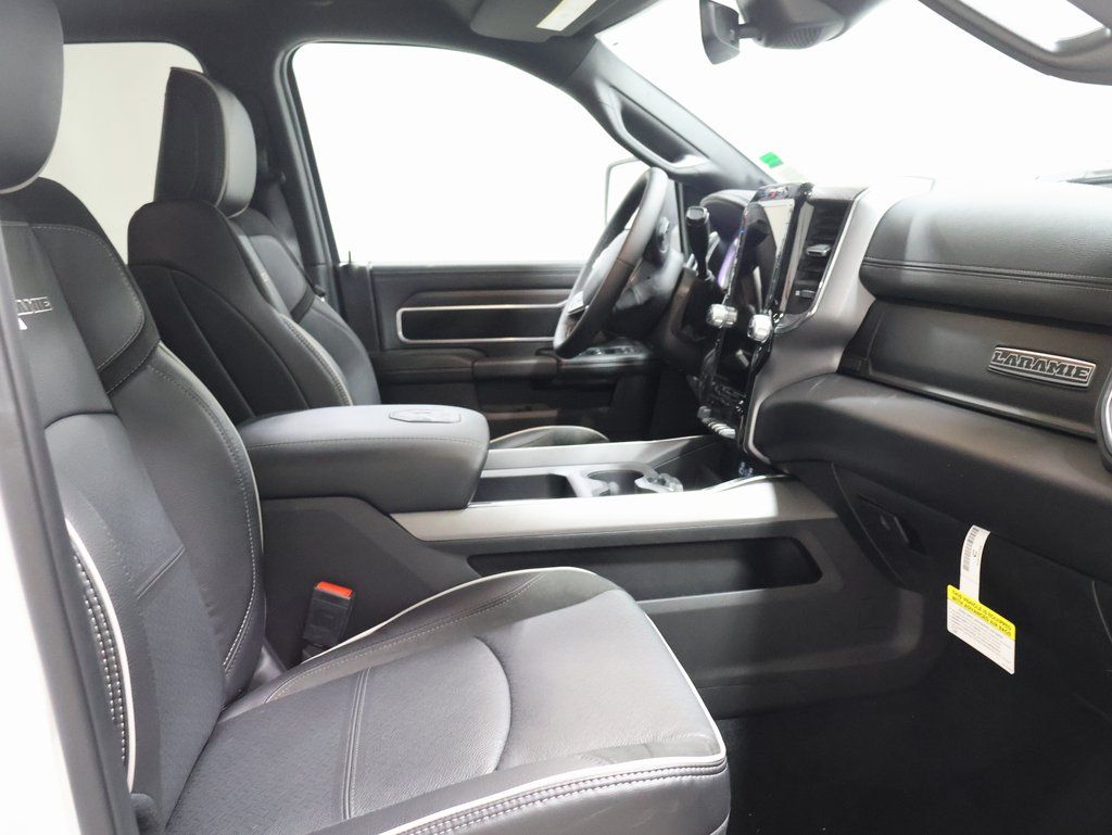 2025 RAM 2500 Laramie - Photo 19