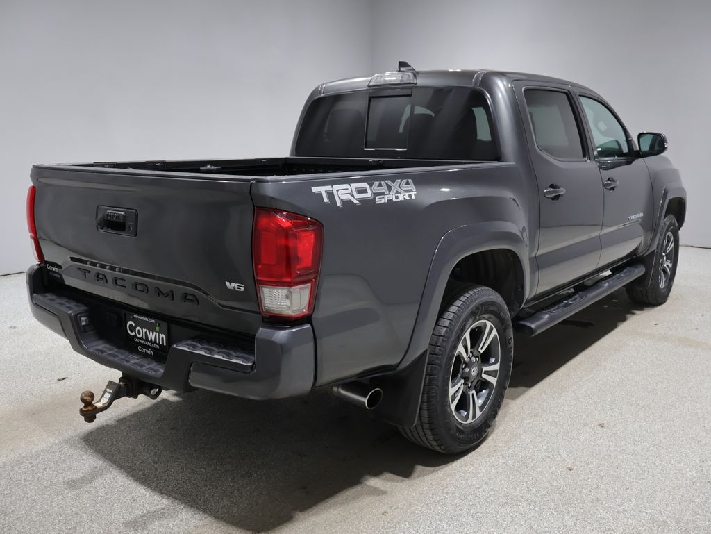2017 Toyota Tacoma SR5 Sport TRD Pro photo 2