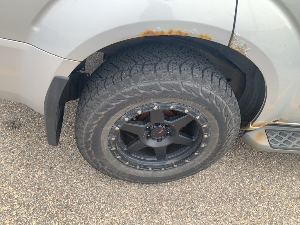 Used 2009 Nissan Pathfinder SE SUV