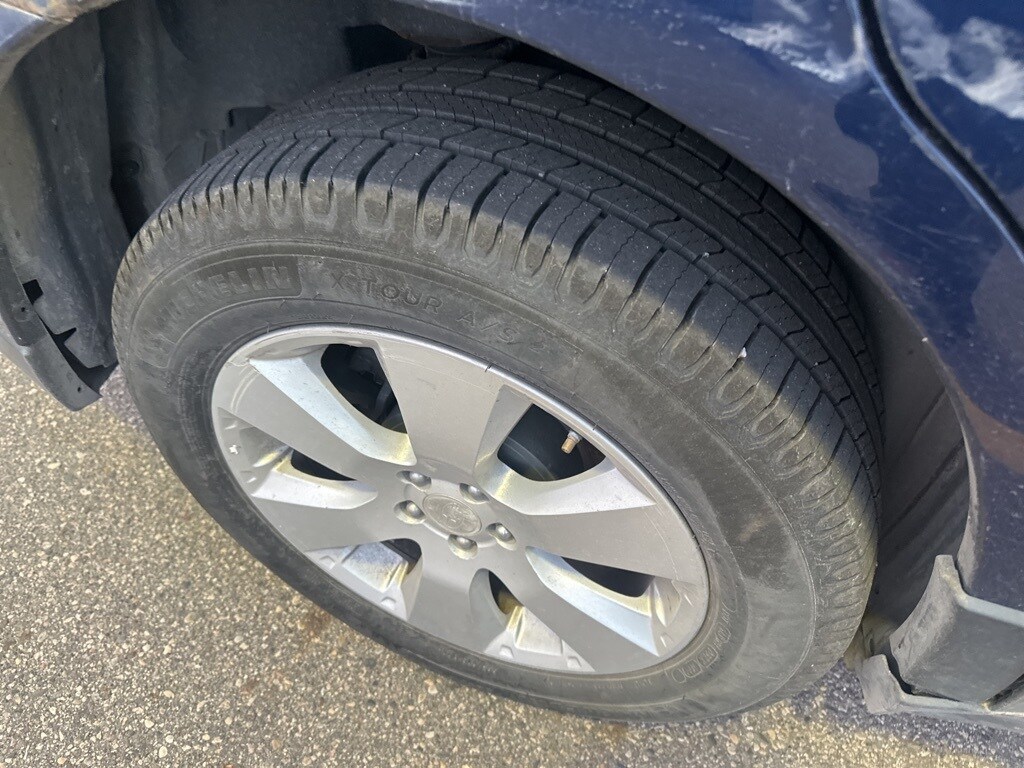 Used 2011 Subaru Outback 2.5i Premium (CVT) SUV