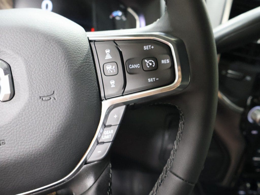 2025 RAM 2500 Laramie - Photo 31