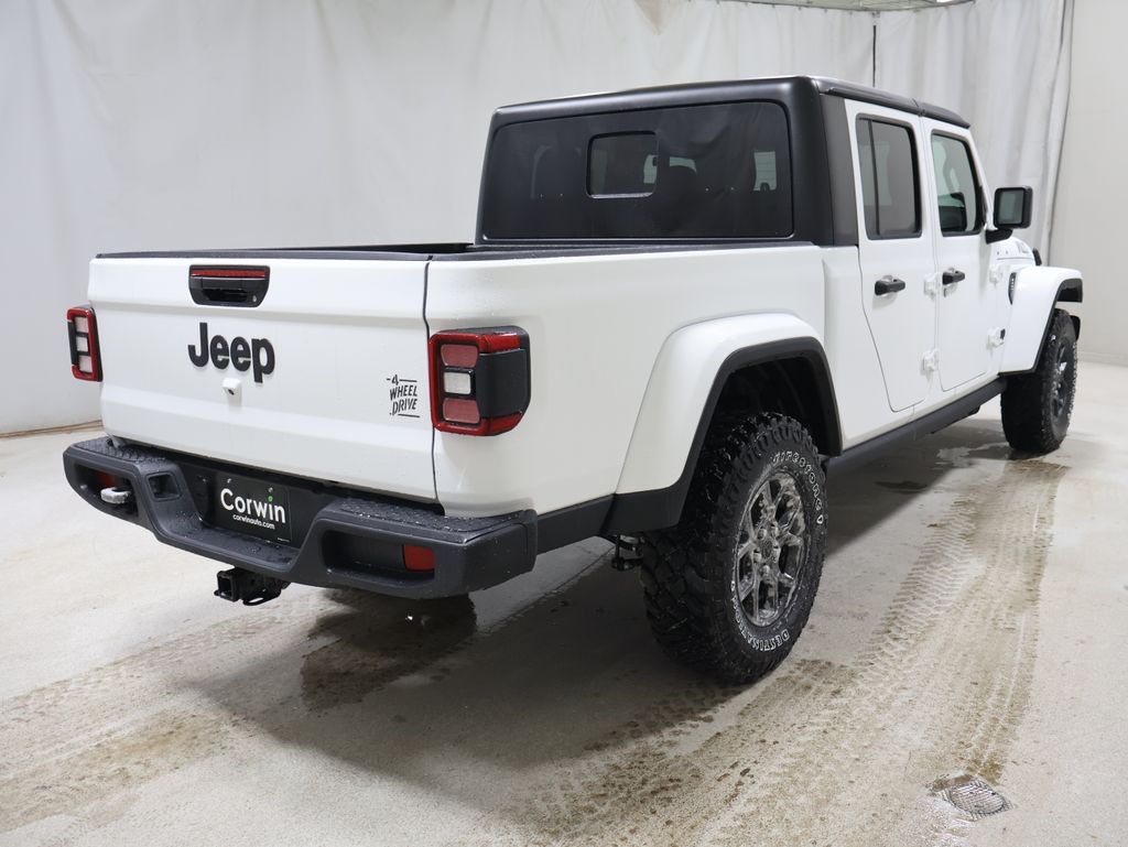 2026 Jeep Gladiator Willys photo 4