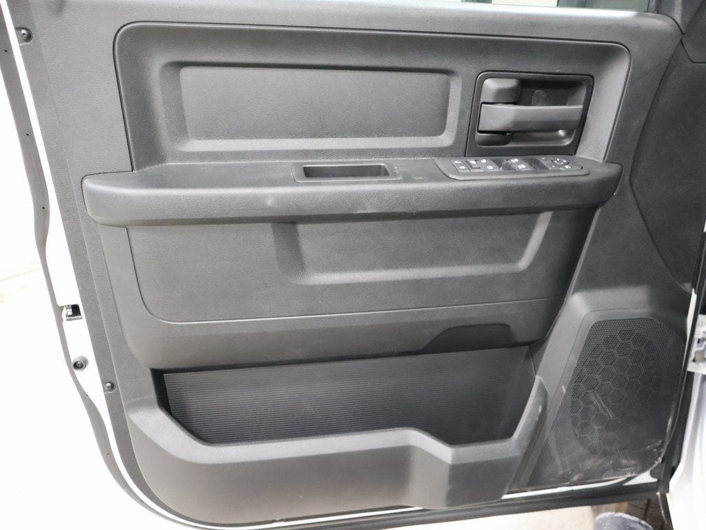 2026 RAM 3500 Tradesman - Photo 9