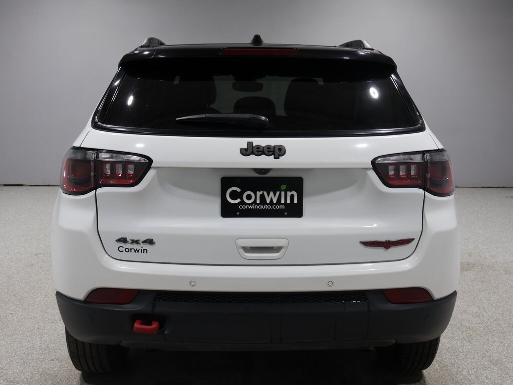 2023 Jeep Compass Trailhawk photo 2