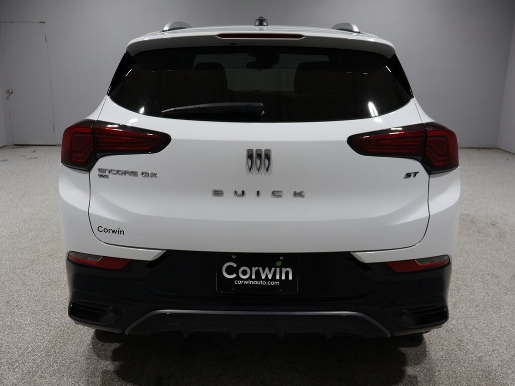 2024 Buick Encore GX Sport Touring photo 2