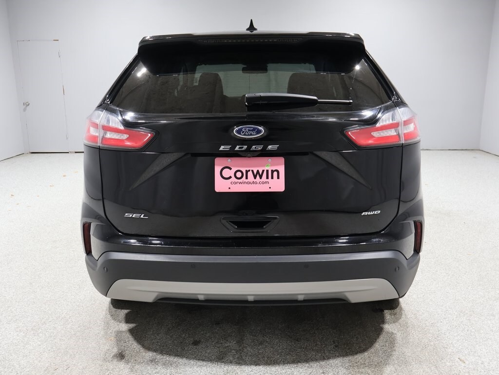 2023 Ford Edge SEL Sport photo 3